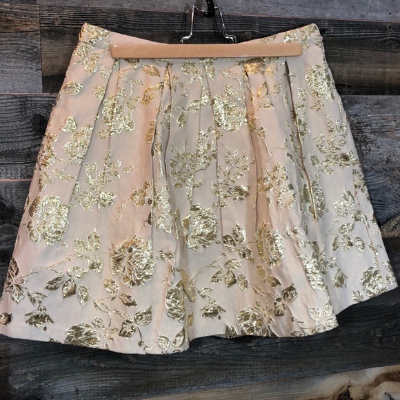 Ark & Co Dresses & Skirts - Ark & Co | Gold Leaf Mini Skirt | L